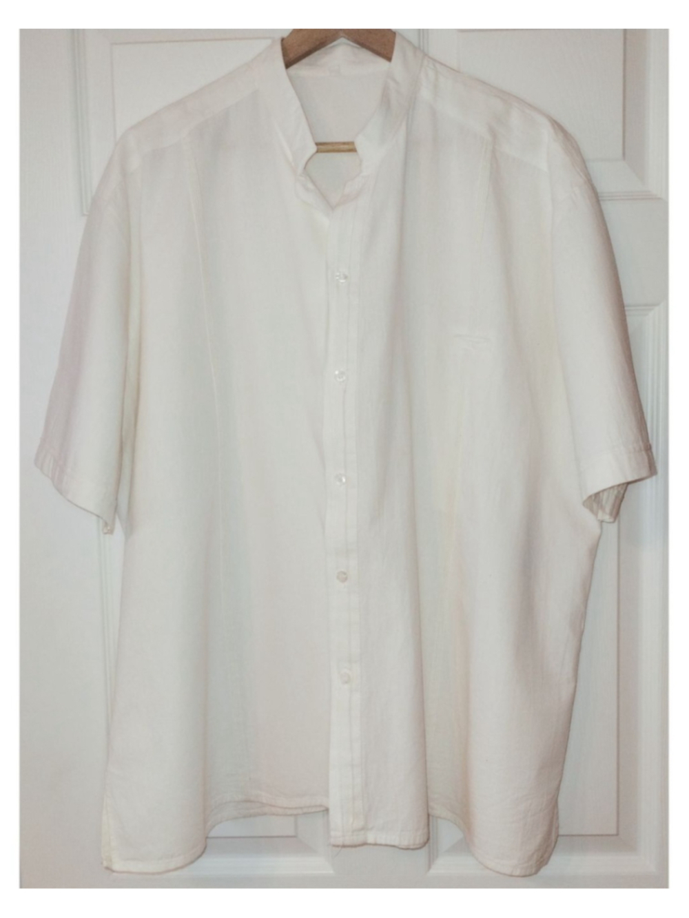 Men's Unbranded White Guayabera Style Casual Shirt (Size XL - 46)
